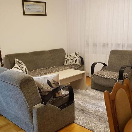 Redon Apartment Pristina Extérieur photo